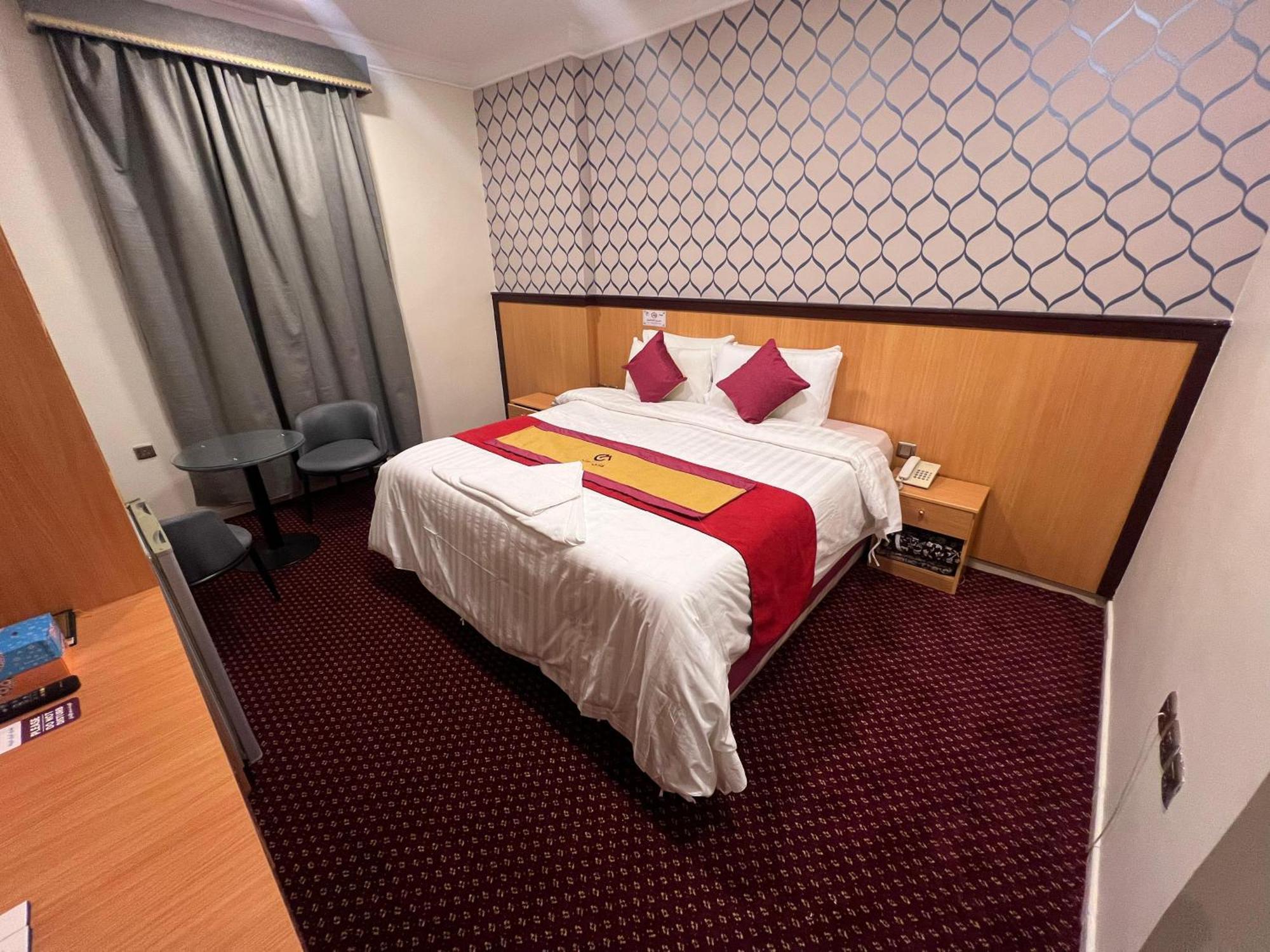 أعيان البركة Hotel 3*