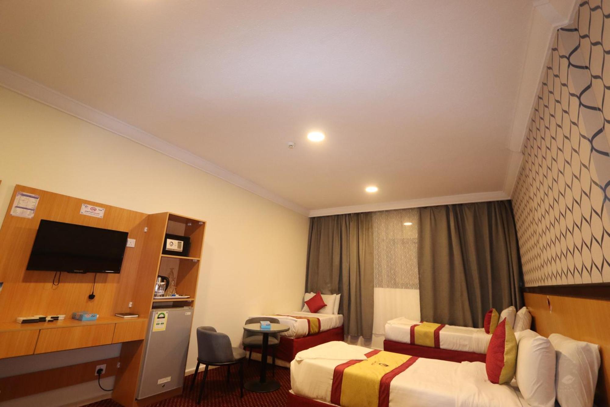 Hotel أعيان البركة 3*